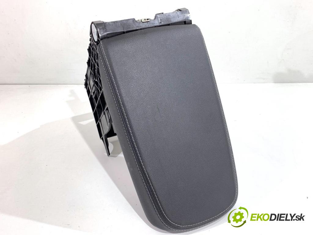 SKODA OCTAVIA IV Kombi 2023 110 kW 2.0 TDI 1968 Lakťová opierka 5E3864207 (Lakťová opierka)