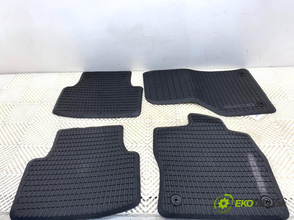 SKODA OCTAVIA IV Kombi 2023 110 kW 2.0 TDI 1968 koberček PRYŽ: 5E4061500