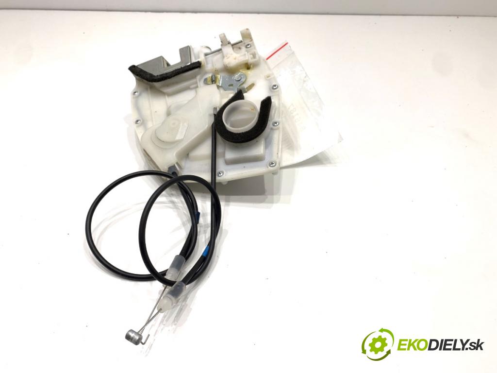 FIAT SEDICI SUV 2012 88 kW 1.6 16V 1586 zámok Dvere pravy zad 82301-79J12