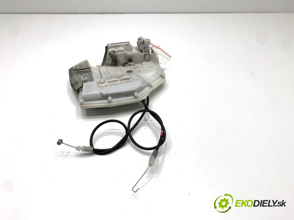 FIAT SEDICI SUV 2012 88 kW 1.6 16V 1586 zámok dveře levý přední část 82202-79J12