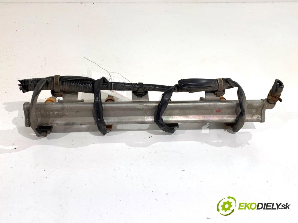 FIAT SEDICI SUV 2012 88 kW 1.6 16V 1586 Lišta vstrekovacia 297500-1480 (Vstrekovacia lišta)