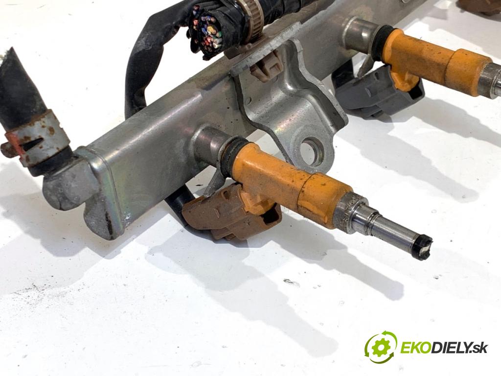 FIAT SEDICI SUV 2012 88 kW 1.6 16V 1586 Lišta vstrekovacia 297500-1480 (Vstrekovacia lišta)