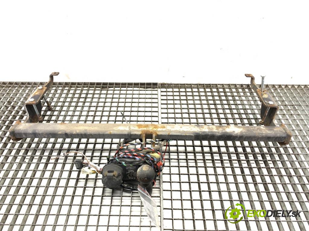 FIAT SEDICI SUV 2012 88 kW 1.6 16V 1586 Hák ťažné zariadenie  (Ťažné zariadenie)