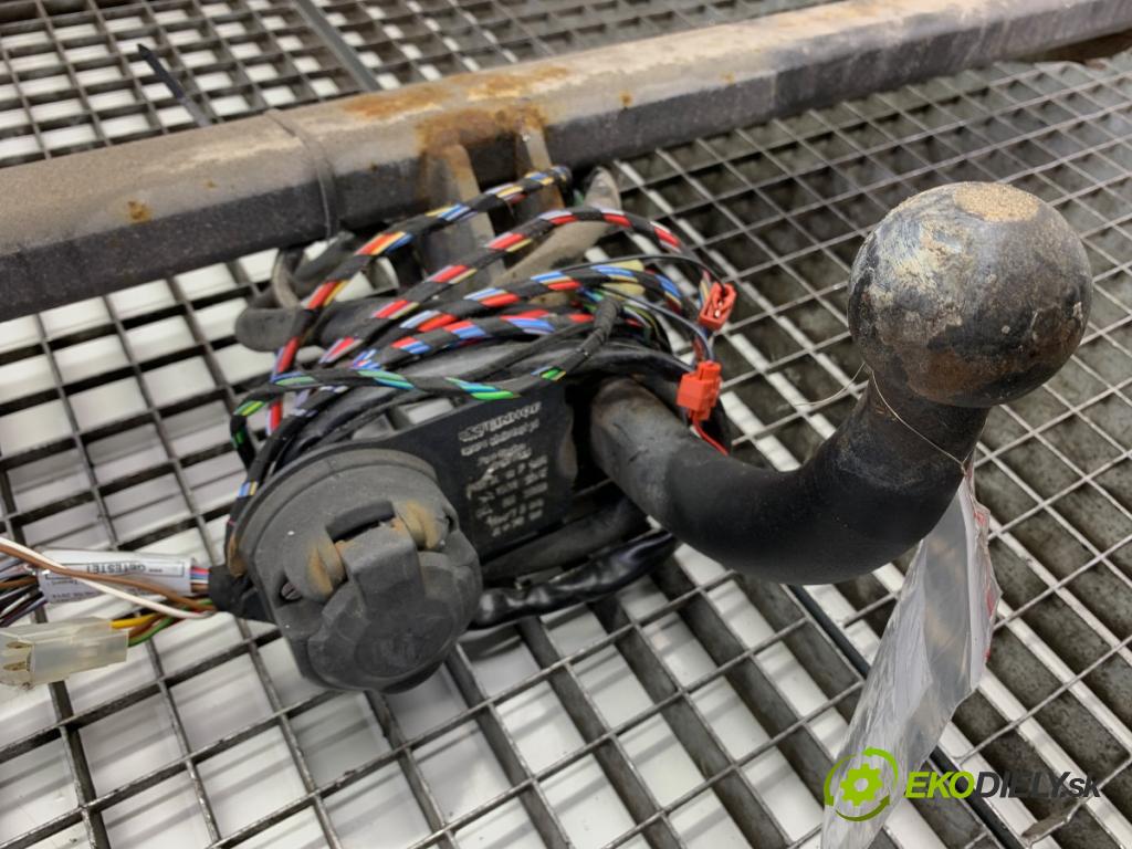 FIAT SEDICI SUV 2012 88 kW 1.6 16V 1586 Hák ťažné zariadenie  (Ťažné zariadenie)