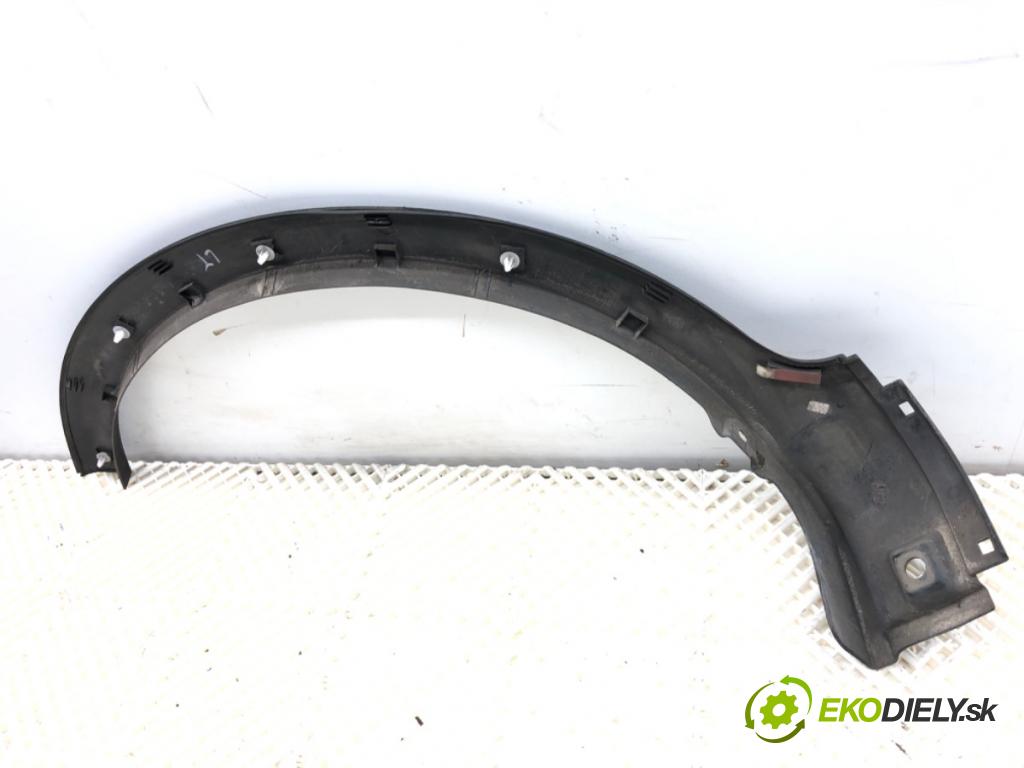FIAT SEDICI SUV 2012 88 kW 1.6 16V 1586 lišta blatníka zadní část levá strana 77261-55L0 (Lišta)