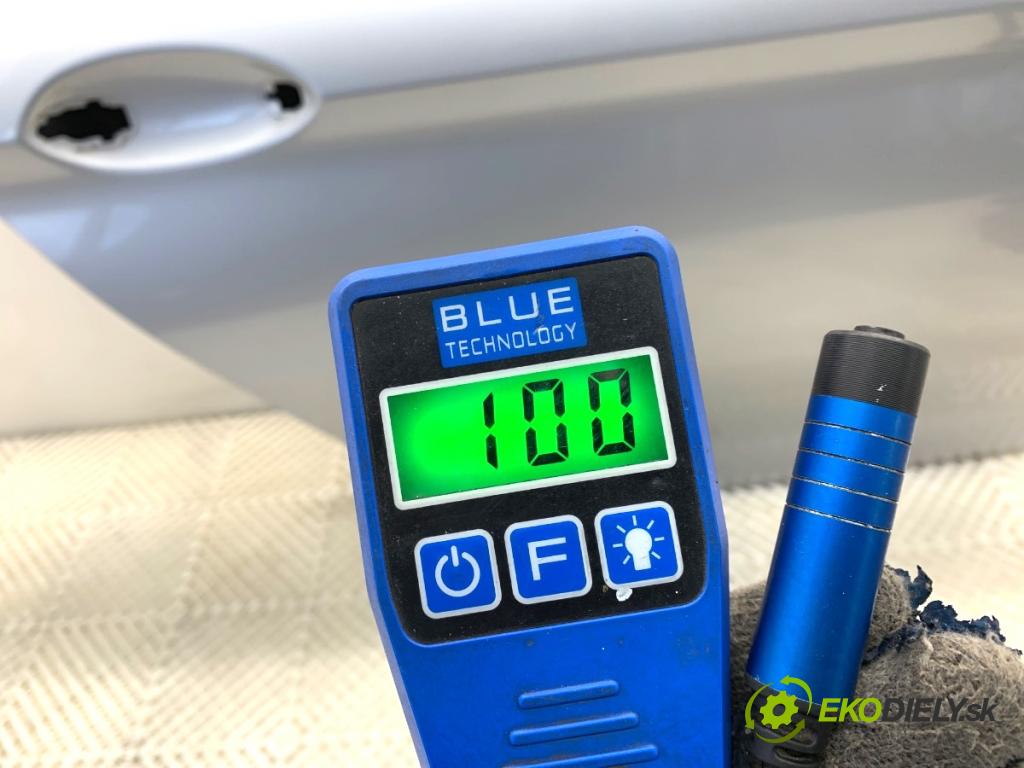 BMW G31 Kombi 2020 140 kW 520 d 1995 Dvere pravy zad A83