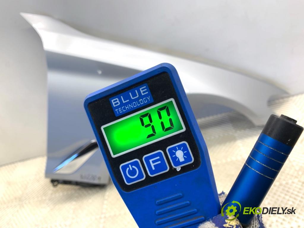 BMW G31 Kombi 2020 140 kW 520 d 1995 blatník pravý přední část A83