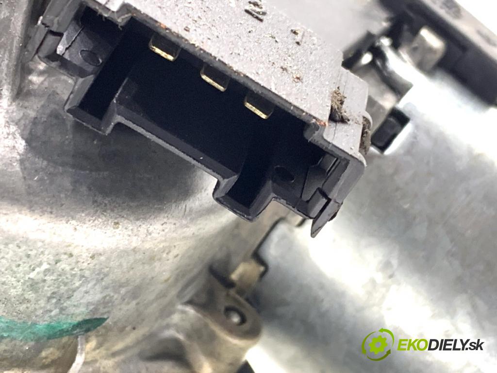 MERCEDES-BENZ W166 SUV 2013 190 kW ML 350 BlueTEC 4-matic (166.024) 2987 Motor stieračov zad