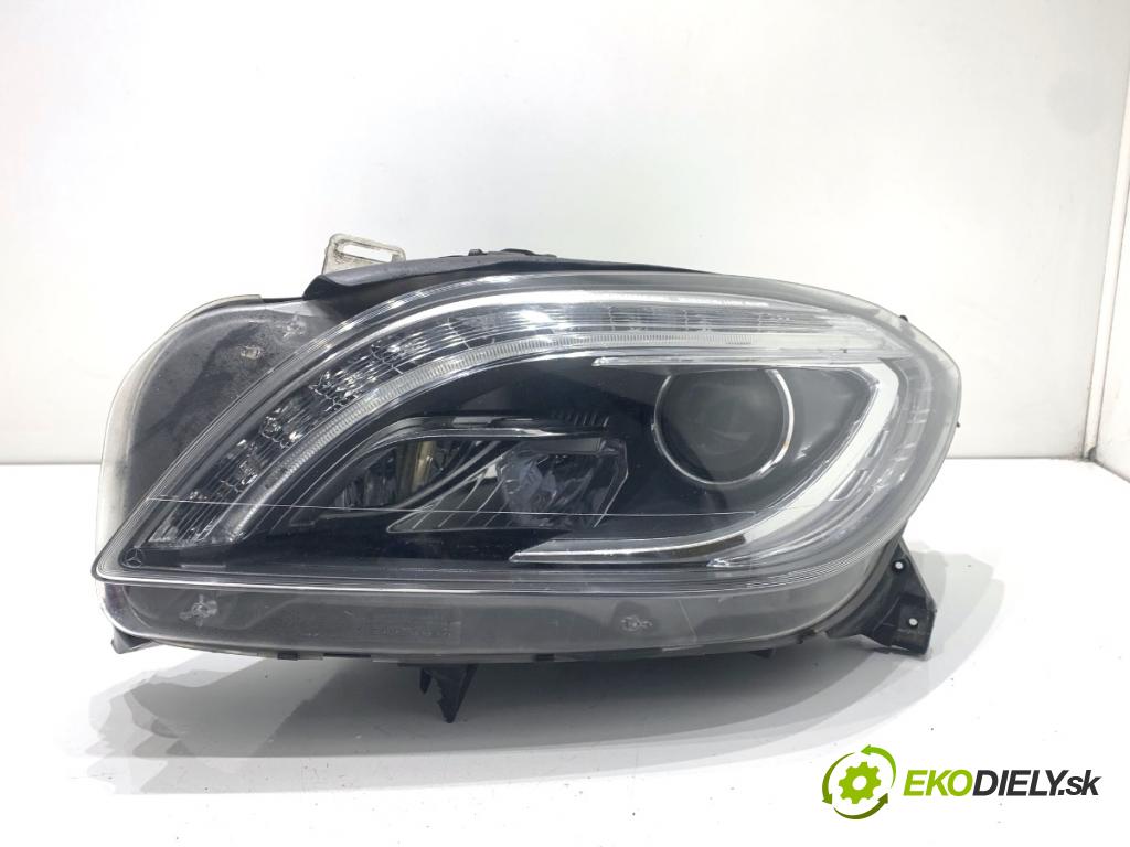 MERCEDES-BENZ W166 SUV 2013 190 kW ML 350 BlueTEC 4-matic (166.024) 2987 světlomet levý přední část XENON A1668207259