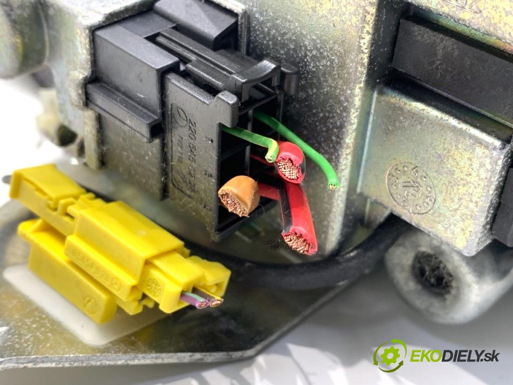 MERCEDES-BENZ W166 SUV 2013 190 kW ML 350 BlueTEC 4-matic (166.024) 2987 Držiak BEZPEČNOSŤ ľavy predný 34083574B