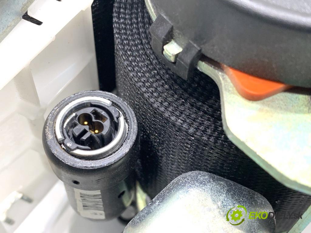 MERCEDES-BENZ W166 SUV 2013 190 kW ML 350 BlueTEC 4-matic (166.024) 2987 držák bezpečnost pravý zadní část A1668602886