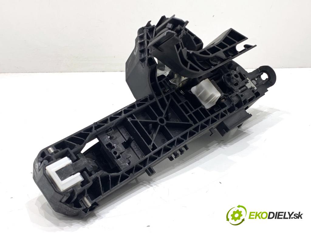 MERCEDES-BENZ W166 SUV 2013 190 kW ML 350 BlueTEC 4-matic (166.024) 2987 Kľučka vonkajšia ľavy zad