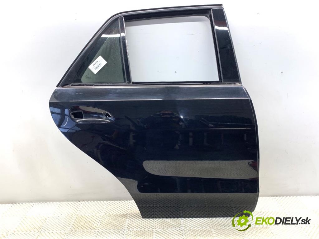 MERCEDES-BENZ W166 SUV 2013 190 kW ML 350 BlueTEC 4-matic (166.024) 2987 dveře pravý zadní část 197