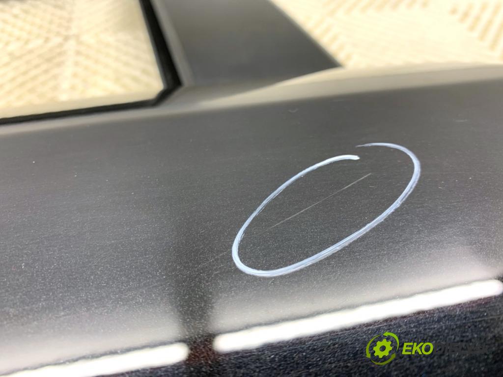 MERCEDES-BENZ W166 SUV 2013 190 kW ML 350 BlueTEC 4-matic (166.024) 2987 dveře pravý zadní část 197