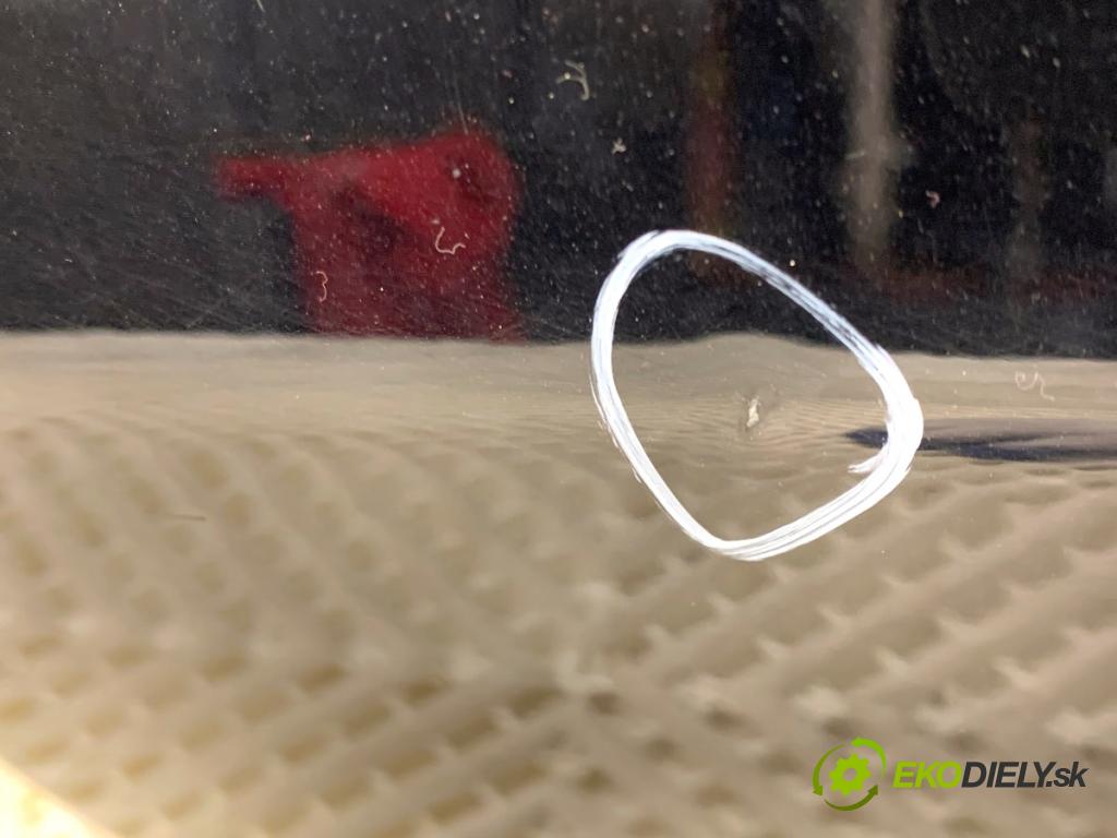 MERCEDES-BENZ W166 SUV 2013 190 kW ML 350 BlueTEC 4-matic (166.024) 2987 dveře levý zadní část 197