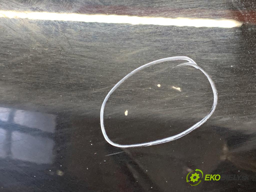 MERCEDES-BENZ W166 SUV 2013 190 kW ML 350 BlueTEC 4-matic (166.024) 2987 dveře pravý přední část 197