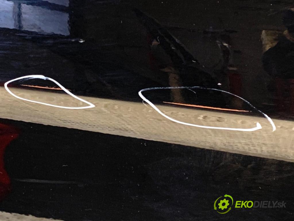 MERCEDES-BENZ W166 SUV 2013 190 kW ML 350 BlueTEC 4-matic (166.024) 2987 dveře pravý přední část 197