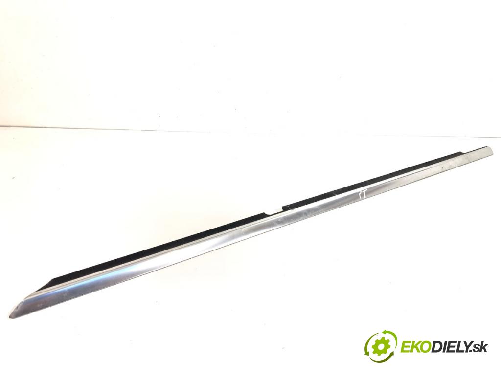 MERCEDES-BENZ W166 SUV 2013 190 kW ML 350 BlueTEC 4-matic (166.024) 2987 lišta Sbírání: zadní část pravý 