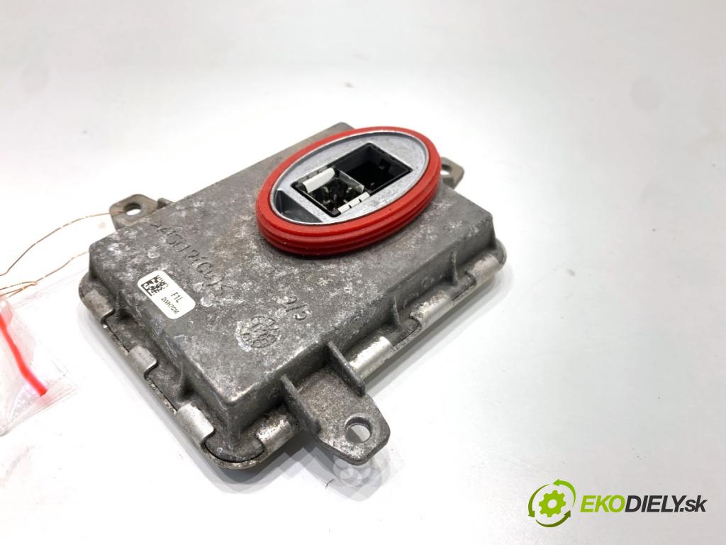 MERCEDES-BENZ W166 SUV 2013 190 kW ML 350 BlueTEC 4-matic (166.024) 2987 měnič XENON A1669002800 (Řídící jednotka xenonu)