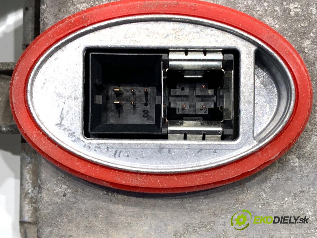 MERCEDES-BENZ W166 SUV 2013 190 kW ML 350 BlueTEC 4-matic (166.024) 2987 měnič XENON A1669002800 (Řídící jednotka xenonu)