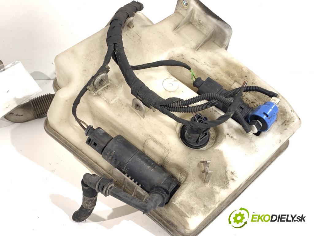 VW GOLF PLUS V liftback 2008 77 kW 1.9 TDI 1896 nádržka ostřikovačů 1K0955453Q