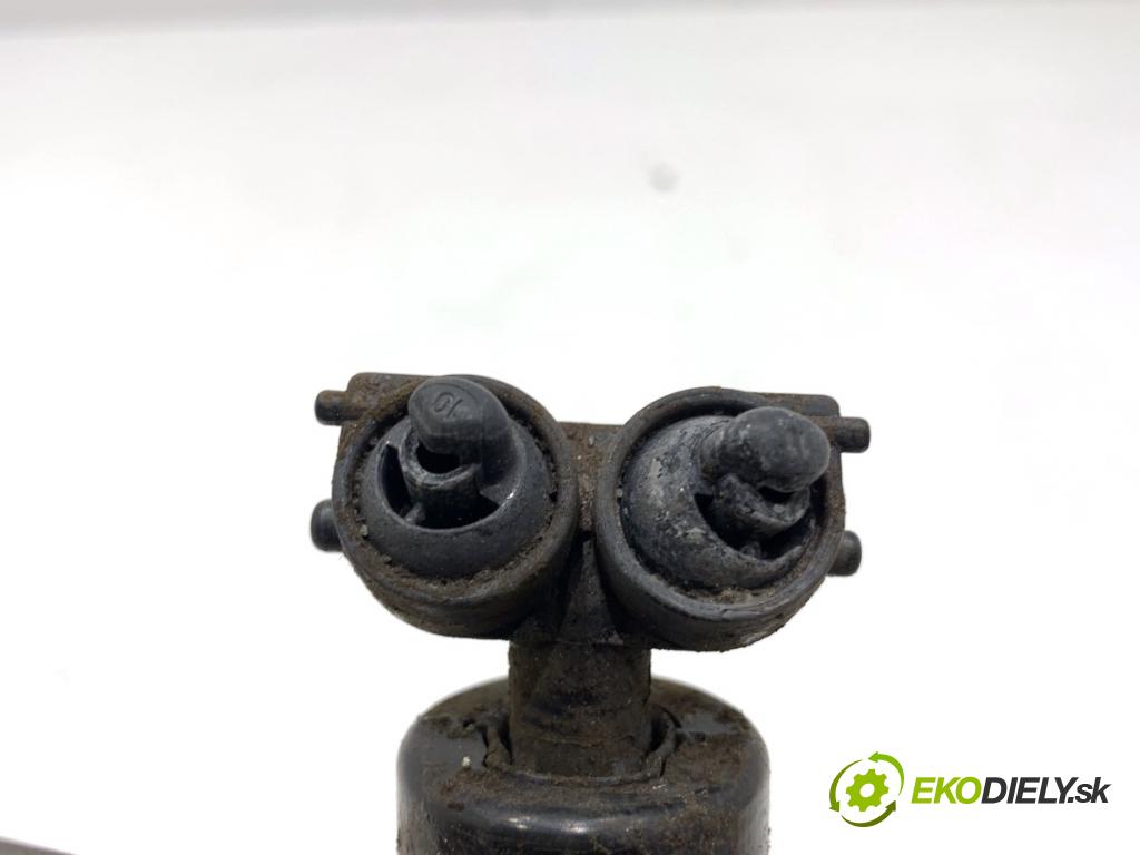 VW GOLF PLUS V liftback 2008 77 kW 1.9 TDI 1896 ostřikovače světla levý přední část 5M0955979