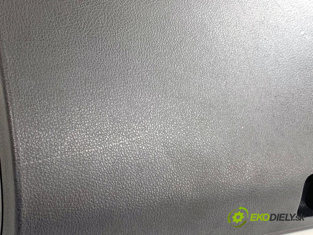 VW GOLF PLUS V liftback 2008 77 kW 1.9 TDI 1896 Priehradka, kastlík spolujazdca 5M1857097K (Priehradka (kastlík))