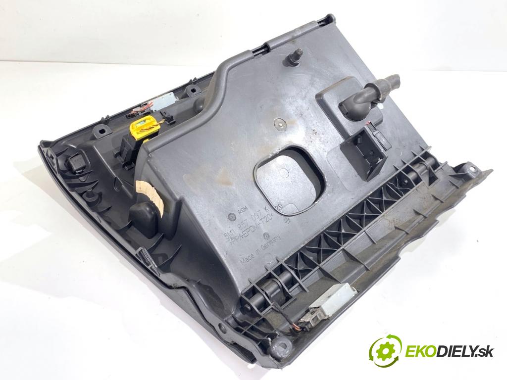 VW GOLF PLUS V liftback 2008 77 kW 1.9 TDI 1896 Priehradka, kastlík spolujazdca 5M1857097K (Priehradka (kastlík))