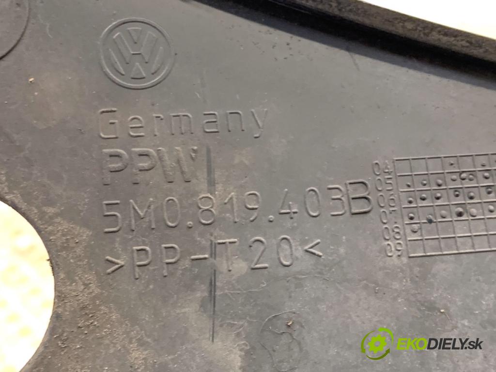 VW GOLF PLUS V liftback 2008 77 kW 1.9 TDI 1896 torpédo plast pod čelní okno 5M0819403B (Plast pod čelním sklem)