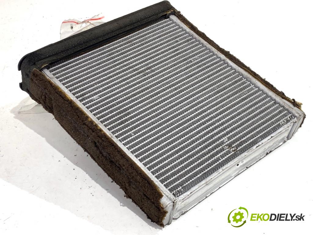 VW GOLF PLUS V liftback 2008 77 kW 1.9 TDI 1896 Výhrevné teleso, radiátor kúrenia 3C0819031 (Radiátor kúrenia)