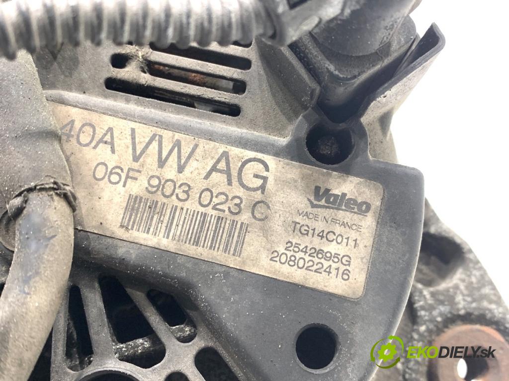 VW GOLF PLUS V liftback 2008 77 kW 1.9 TDI 1896 Alternátor 06F903023C (Alternátor)