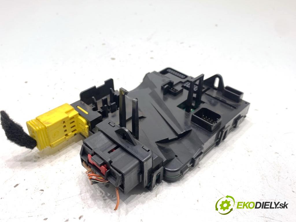 VW GOLF PLUS V liftback 2008 77 kW 1.9 TDI 1896 modul ÚHEL: otáčky 1K0953549BP (Řídící jednotka ostatní)