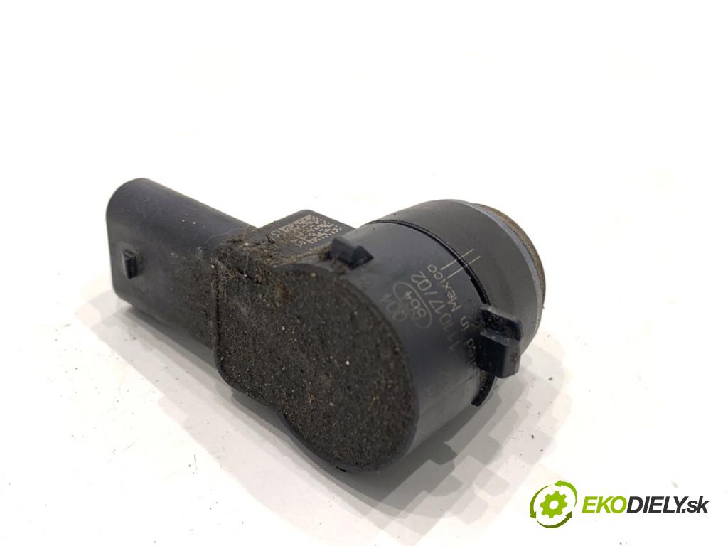 MERCEDES-BENZ W166 SUV 2013 190 kW ML 350 BlueTEC 4-matic (166.024) 2987 Snímač PDC A2125420018