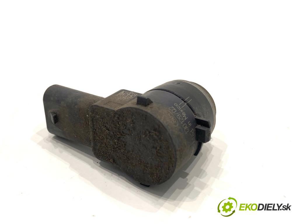 MERCEDES-BENZ W166 SUV 2013 190 kW ML 350 BlueTEC 4-matic (166.024) 2987 Snímač PDC A2125420018