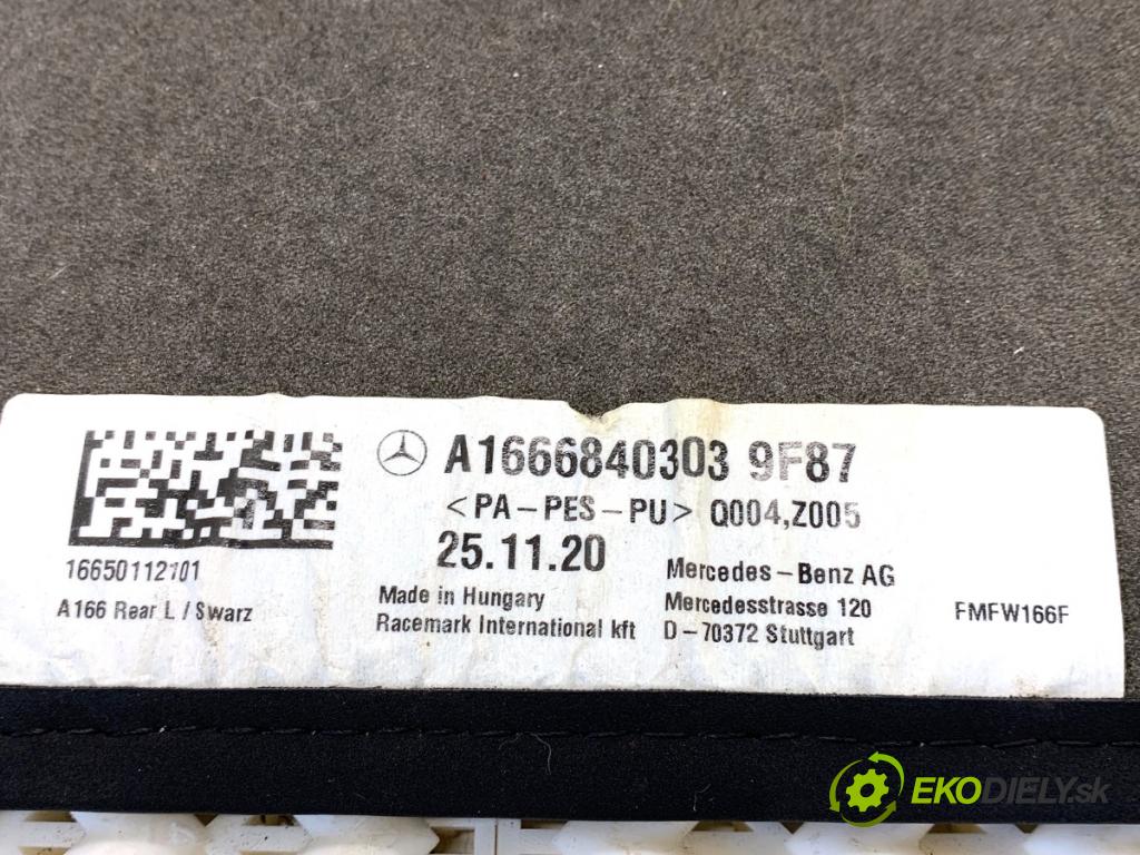 MERCEDES-BENZ W166 SUV 2013 190 kW ML 350 BlueTEC 4-matic (166.024) 2987 koberček A1666802048