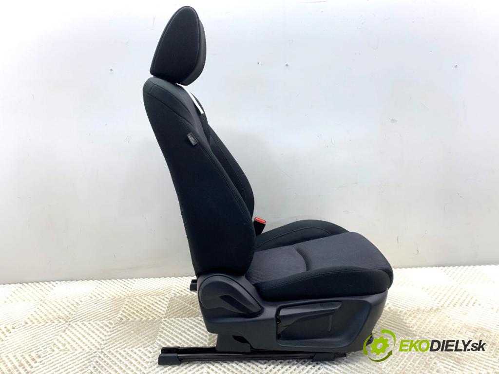 MAZDA 3 BM sedan 2016 88 kW 2.0 1998 Sedadlo pravy predný