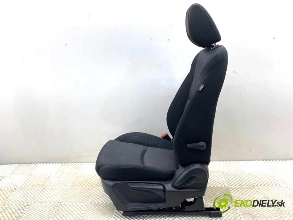 MAZDA 3 BM sedan 2016 88 kW 2.0 1998 Sedadlo ľavy predný