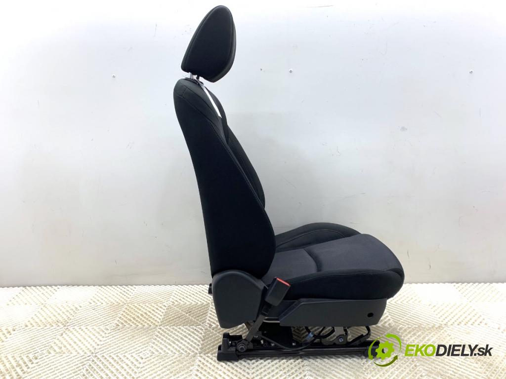 MAZDA 3 BM sedan 2016 88 kW 2.0 1998 Sedadlo ľavy predný