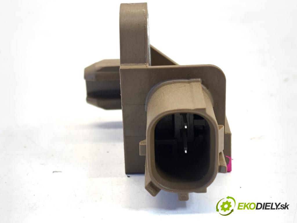 MAZDA 3 BM sedan 2016 88 kW 2.0 1998 Snímač nárazu  (Snímač nárazu)