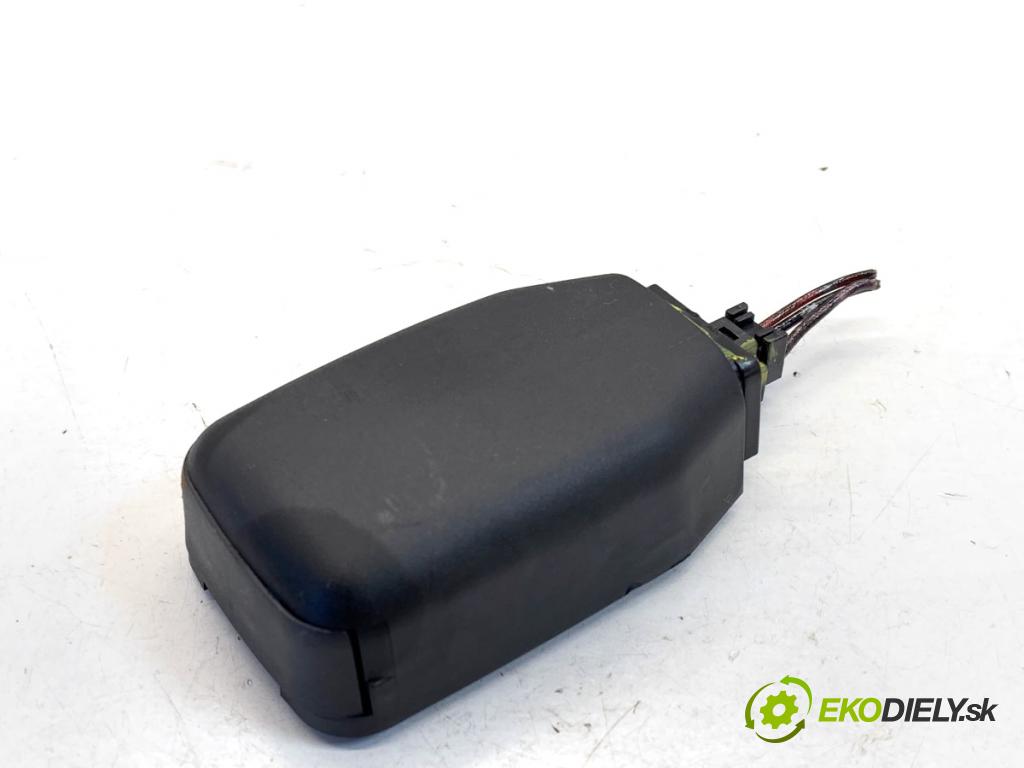 MAZDA 3 BM sedan 2016 88 kW 2.0 1998 snímač deště  (Snímač deště)