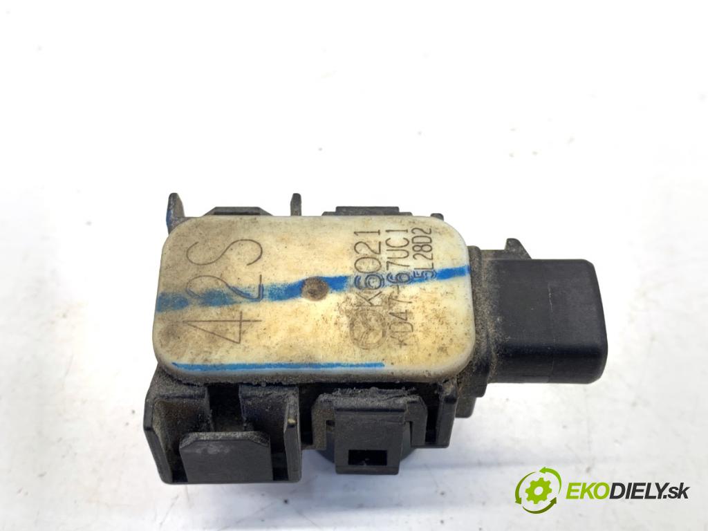 MAZDA 3 BM sedan 2016 88 kW 2.0 1998 Snímač PDC KD47-67UC1