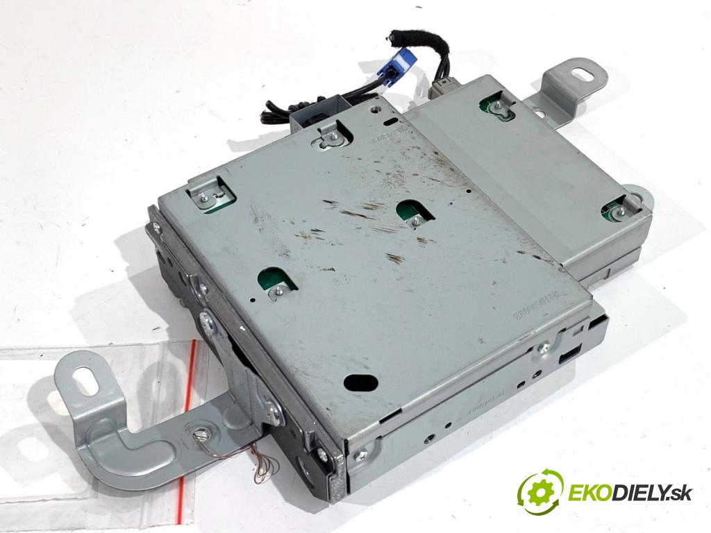 MAZDA 3 BM sedan 2016 88 kW 2.0 1998 modul zesilovač radia BRC666DRX