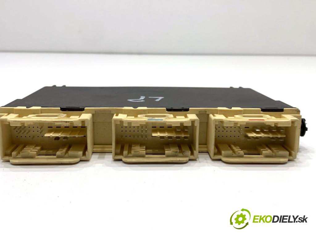 MERCEDES-BENZ W166 SUV 2013 190 kW ML 350 BlueTEC 4-matic (166.024) 2987 Modul sedačky ľavy A1668203426