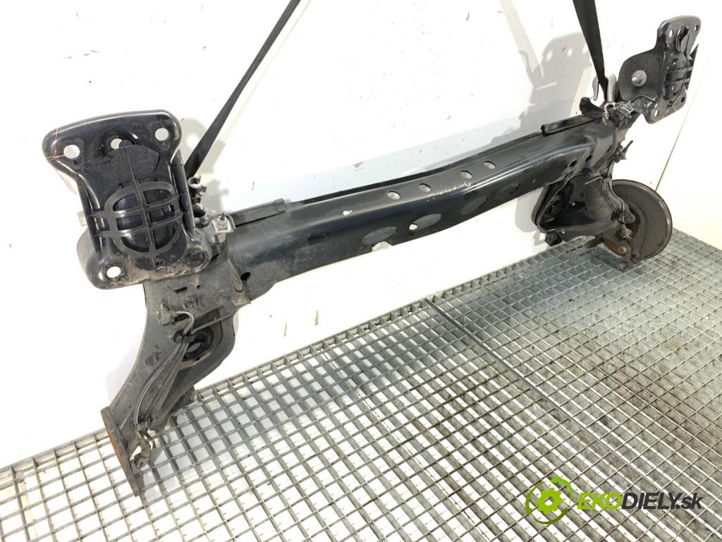 SKODA KAMIQ SUV 2024 85 kW 1.0 TSI 999 Výstuha zad