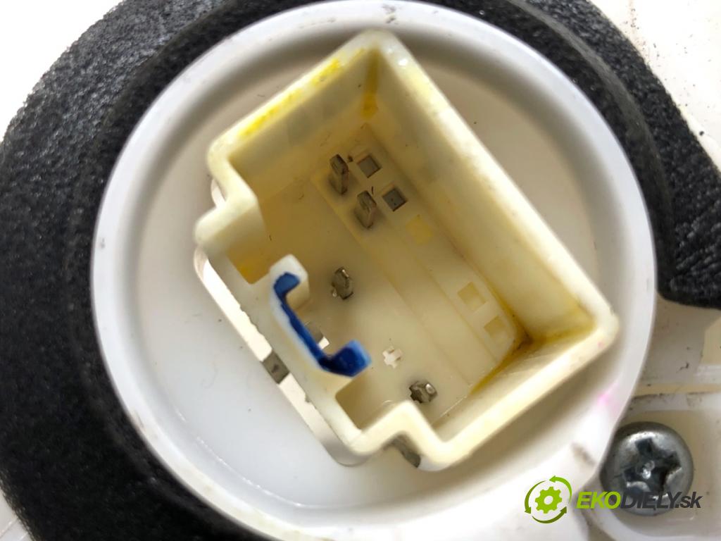 MAZDA 3 BM sedan 2016 88 kW 2.0 1998 zámok dveře pravý přední část