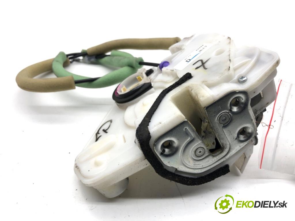 MAZDA 3 BM sedan 2016 88 kW 2.0 1998 zámok dveře levý přední část 