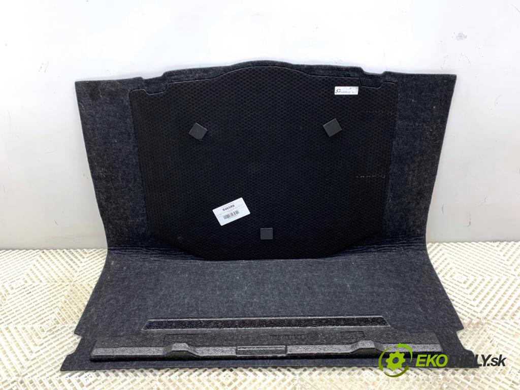 MAZDA 3 BM sedan 2016 88 kW 2.0 1998 KRYTINA: kufra BJT66881X