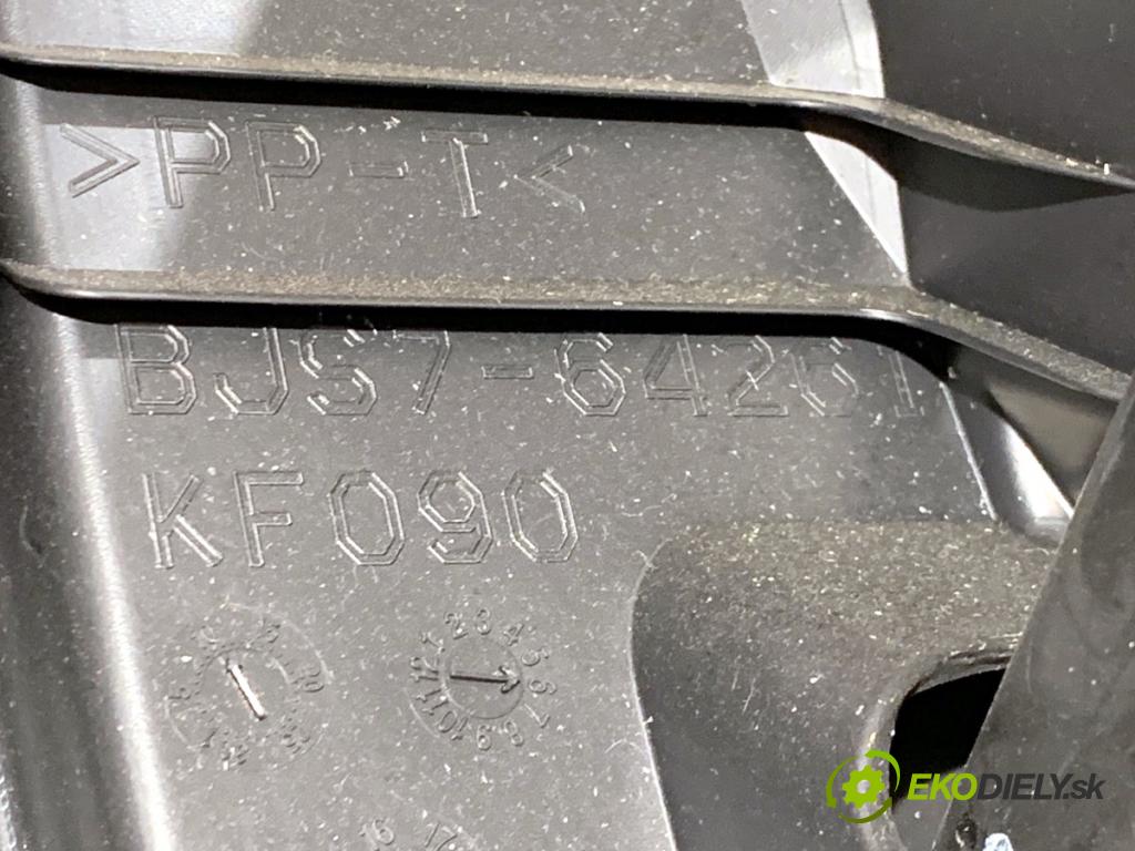 MAZDA 3 BM sedan 2016 88 kW 2.0 1998 Priehradka, kastlík spolujazdca BJS7-64261 (Priehradka (kastlík))