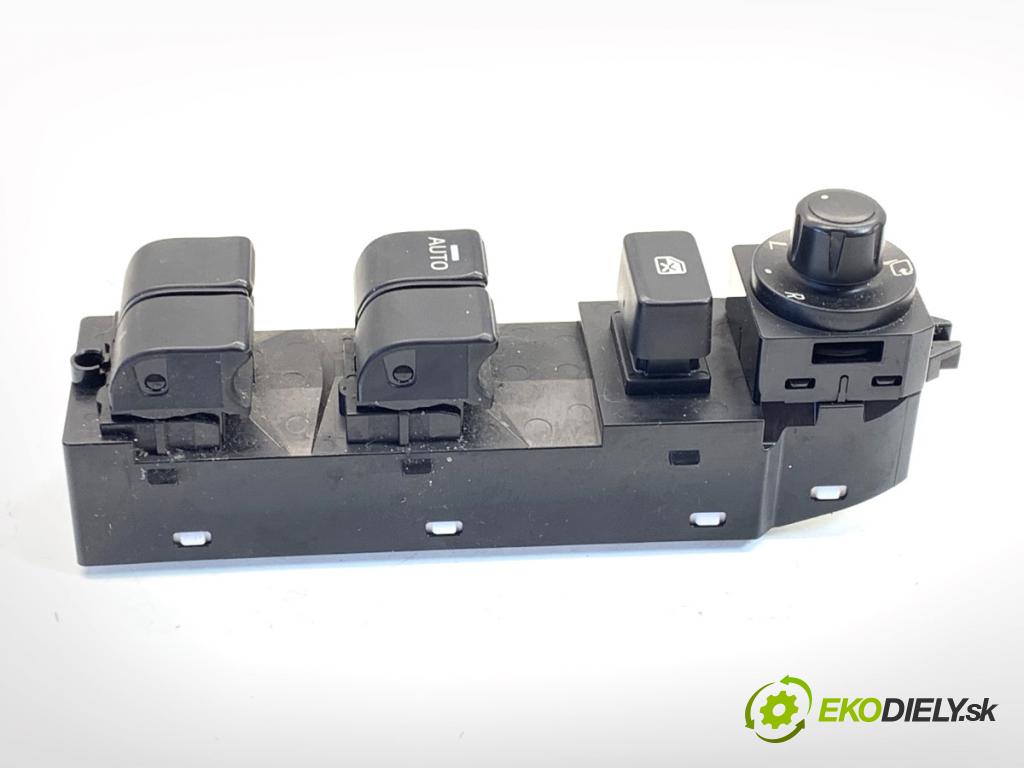 MAZDA 3 BM sedan 2016 88 kW 2.0 1998 Prepínač okien BHR966350A (Prepínacie páčky pod volantom)