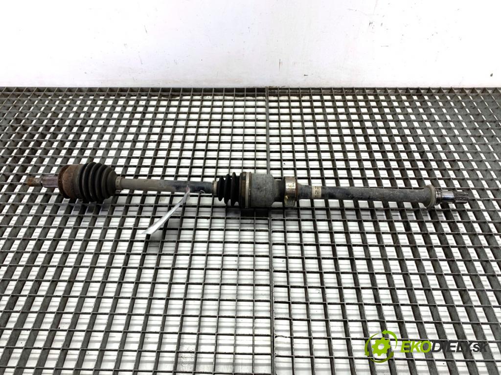 MAZDA 3 BM sedan 2016 88 kW 2.0 1998 poloos pravý přední část 